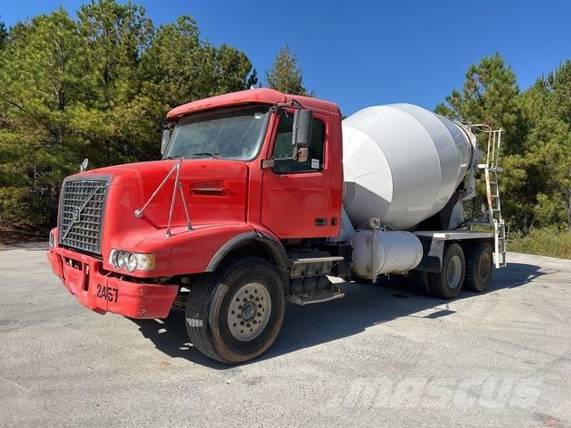 Volvo VHD64B Other trucks