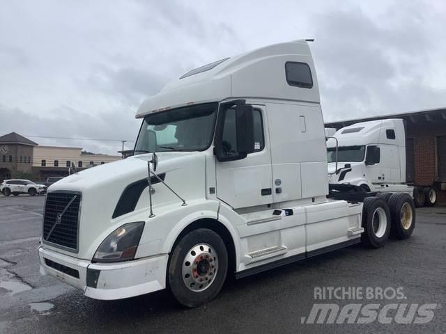 Volvo VNL Tractor Units