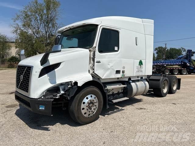 Volvo VNL Tractor Units