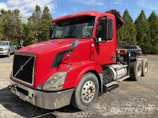 Volvo VNL Construction - Others