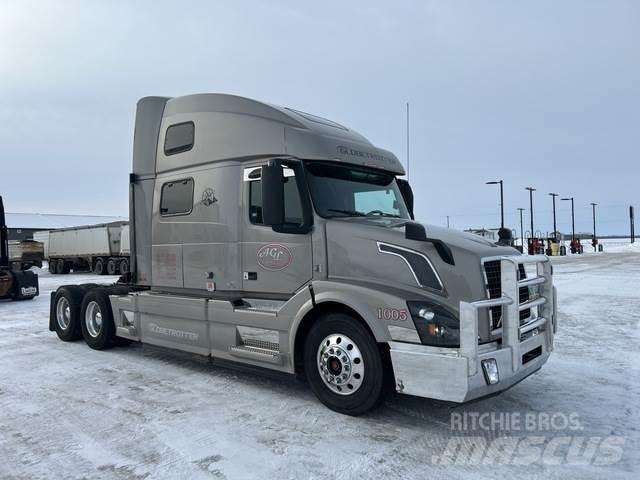 Volvo VNL Tractor Units