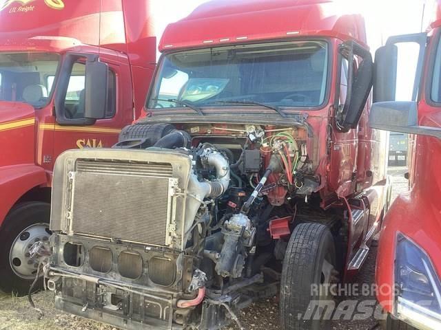 Volvo VNL Tractor Units