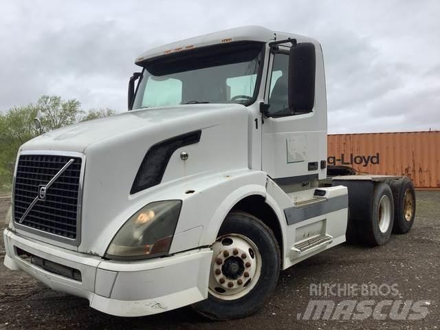Volvo VNL Tractor Units