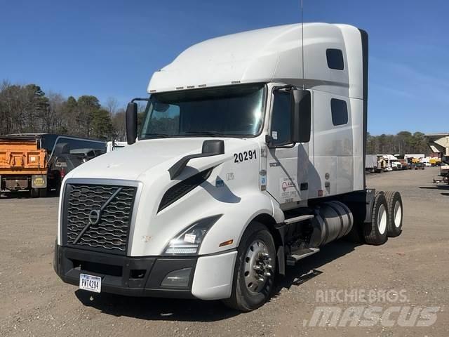 Volvo VNL Tractor Units