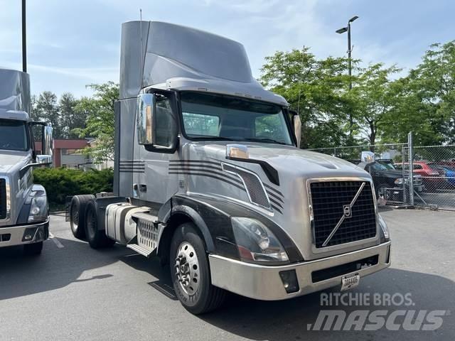 Volvo VNL Tractor Units