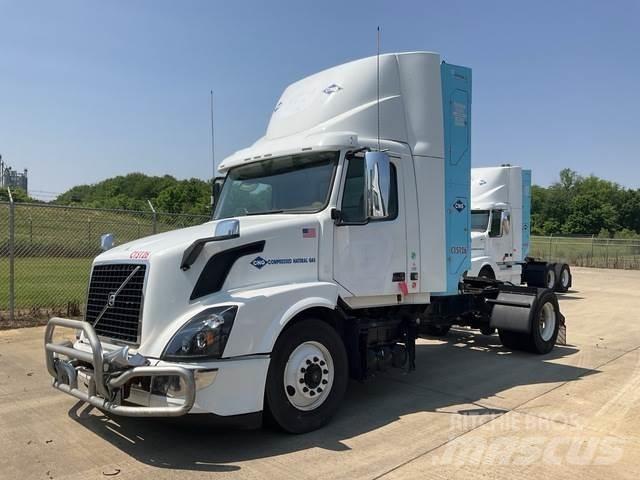 Volvo VNL Tractor Units