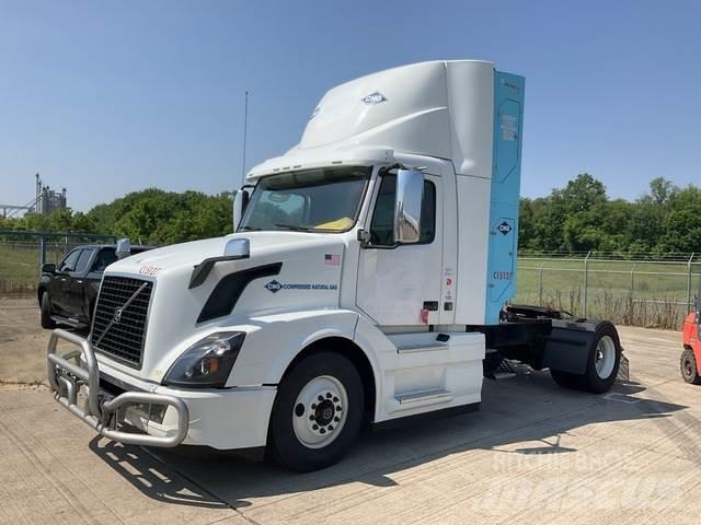 Volvo VNL Tractor Units
