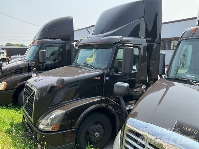 Volvo VNL Tractor Units