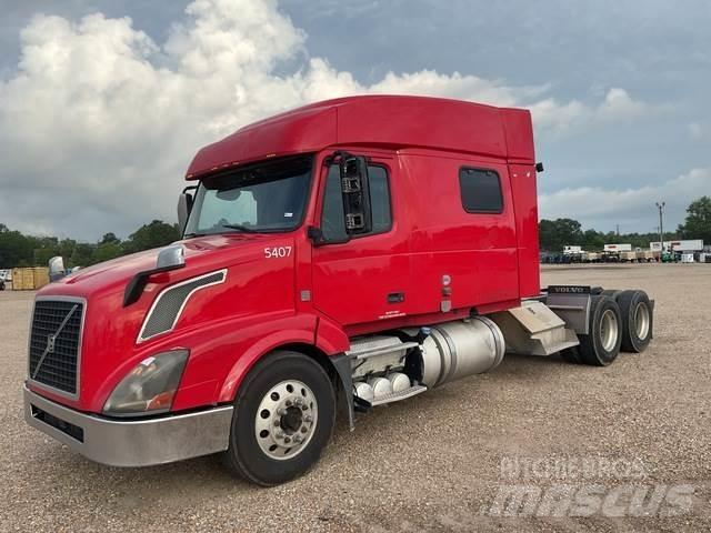 Volvo VNL Tractor Units