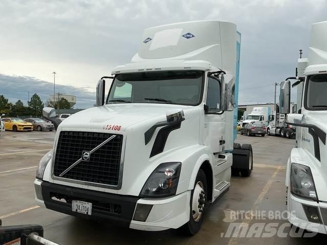 Volvo VNL Tractor Units