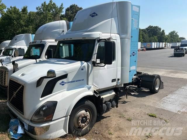 Volvo VNL Tractor Units