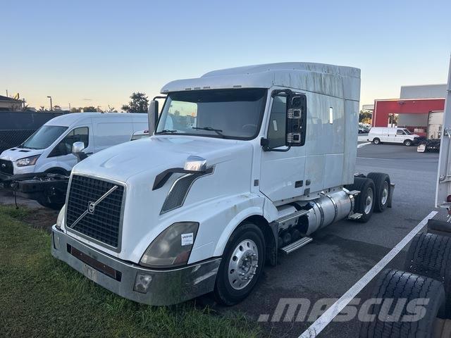 Volvo VNL Tractor Units