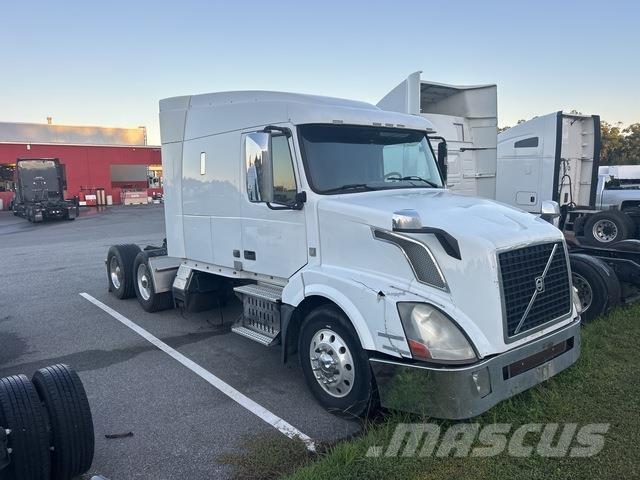 Volvo VNL Tractor Units