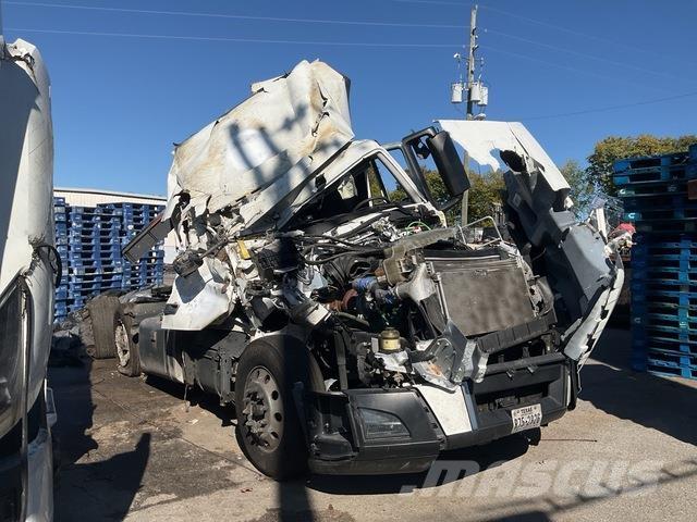 Volvo VNL Tractor Units
