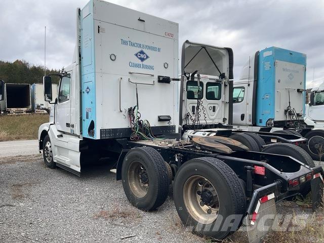 Volvo VNL Tractor Units