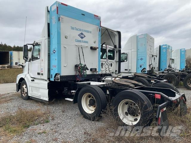 Volvo VNL Tractor Units