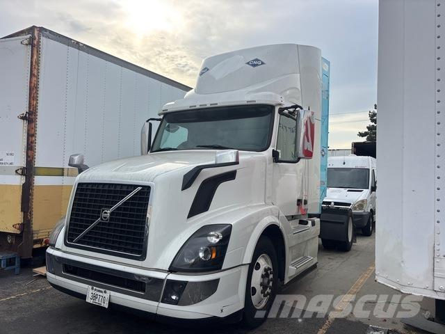 Volvo VNL Tractor Units