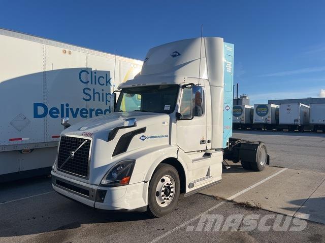 Volvo VNL Tractor Units