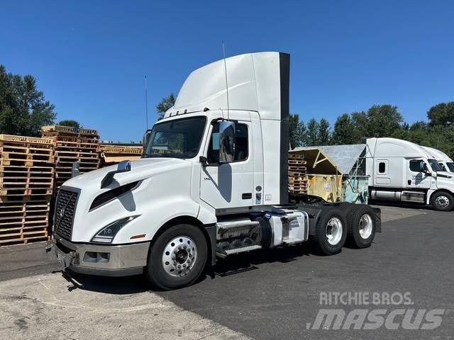 Volvo VNL 300 Tractor Units