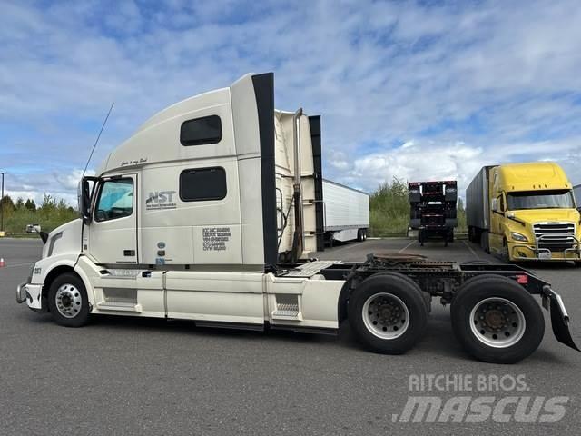 Volvo VNL 780 Tractor Units