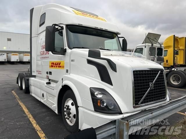 Volvo VNL670 Tractor Units