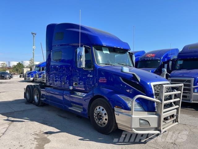 Volvo VNL760 Tractor Units