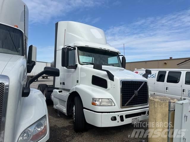 Volvo VNM Tractor Units