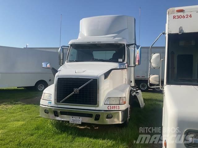 Volvo VNM Tractor Units