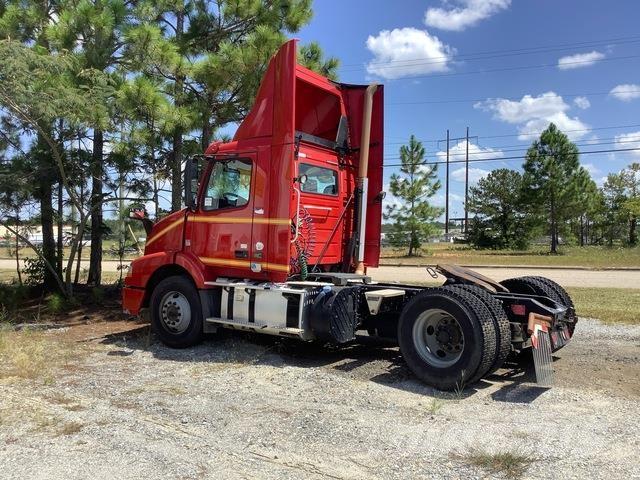 Volvo VNM Tractor Units