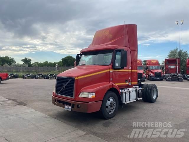 Volvo VNM42T Tractor Units