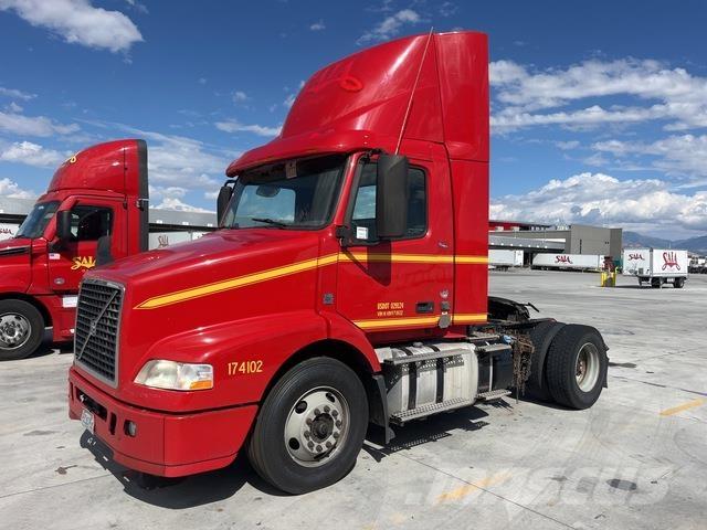 Volvo VNM42T Tractor Units