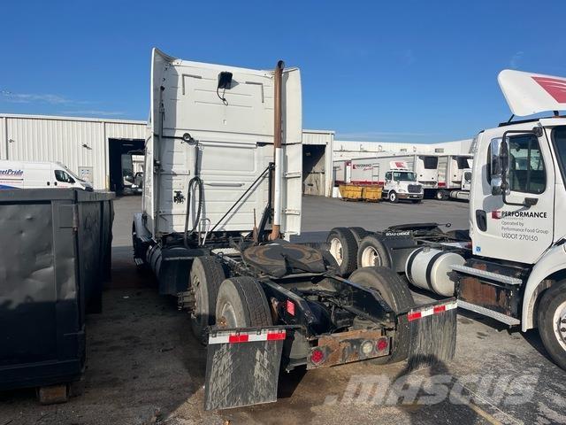 Volvo VNM64T Tractor Units