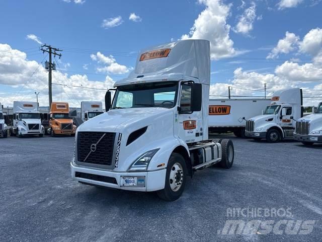 Volvo VNR300 Tractor Units