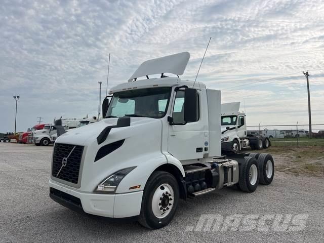 Volvo VNR64300 Tractor Units