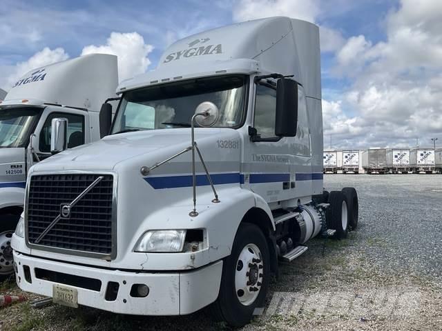 Volvo VNR64T Tractor Units