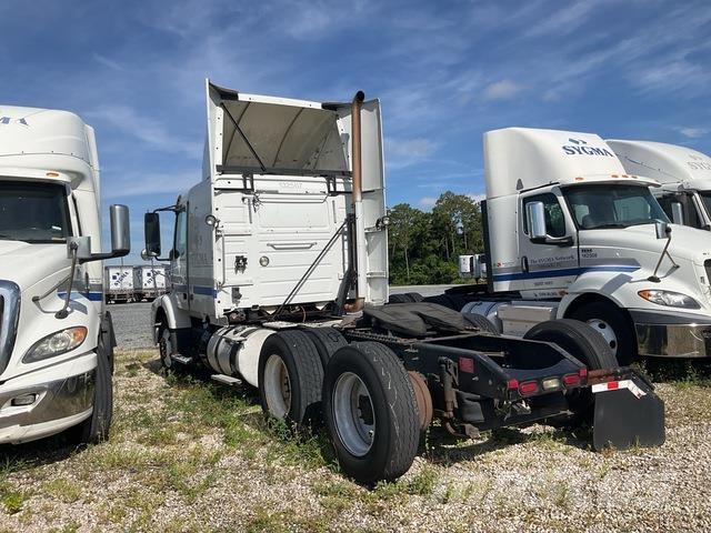 Volvo VNR64T Tractor Units