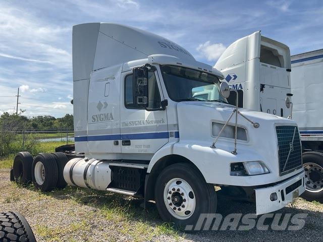 Volvo VNR64T Tractor Units