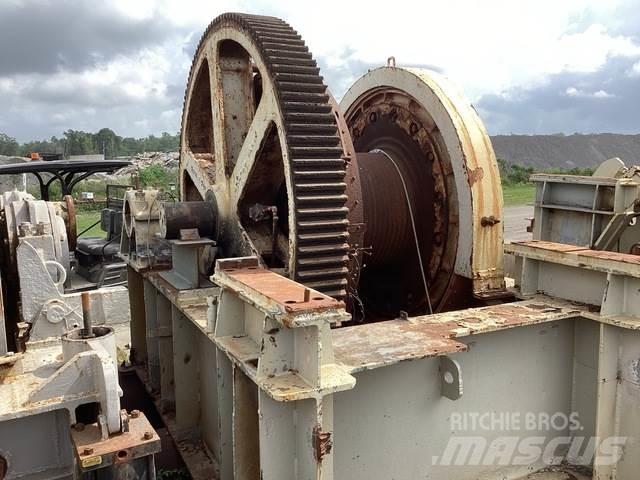  Winch Winches