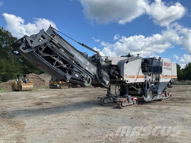 Wirtgen W200 Asphalt cold milling machines