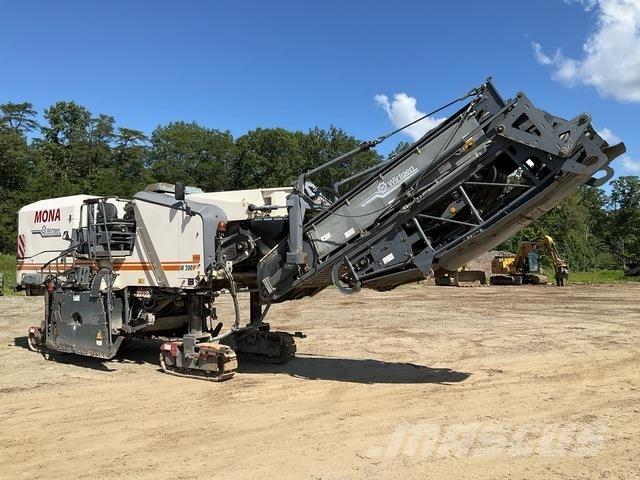 Wirtgen W200 Asphalt cold milling machines