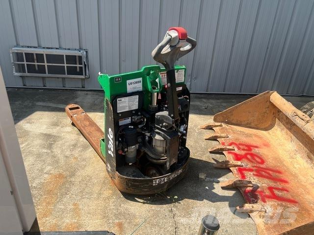 Yale MPB045VG Hand pallet truck