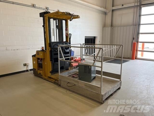 Yale OS030EC Medium lift order picker