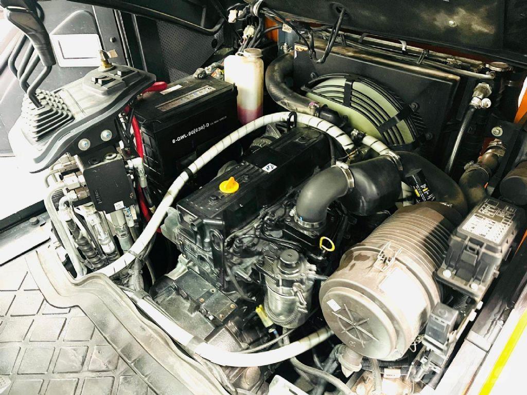 Doosan D30S-7 Diesel trucks