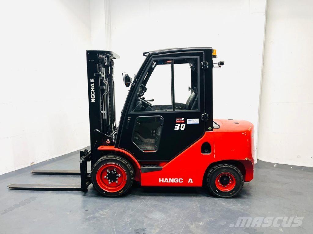 Hangcha CPDC30 Diesel trucks