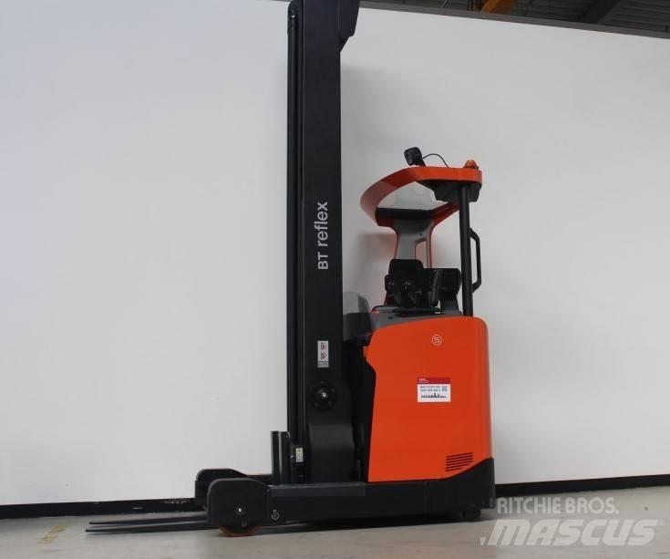 Toyota RRE160H Reach trucks