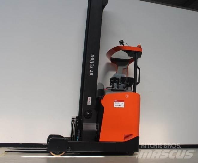 Toyota RRE160H Reach trucks