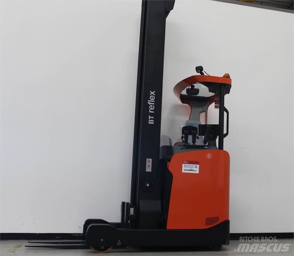 Toyota RRE160H Reach trucks