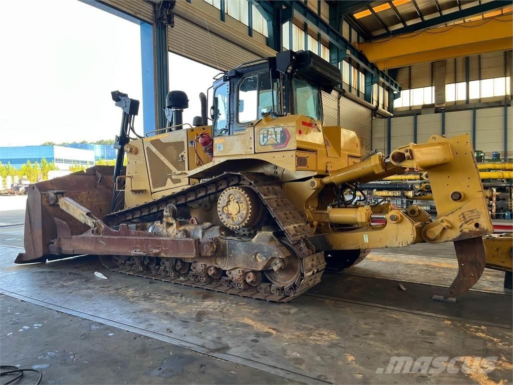 CAT D8T Crawler dozers