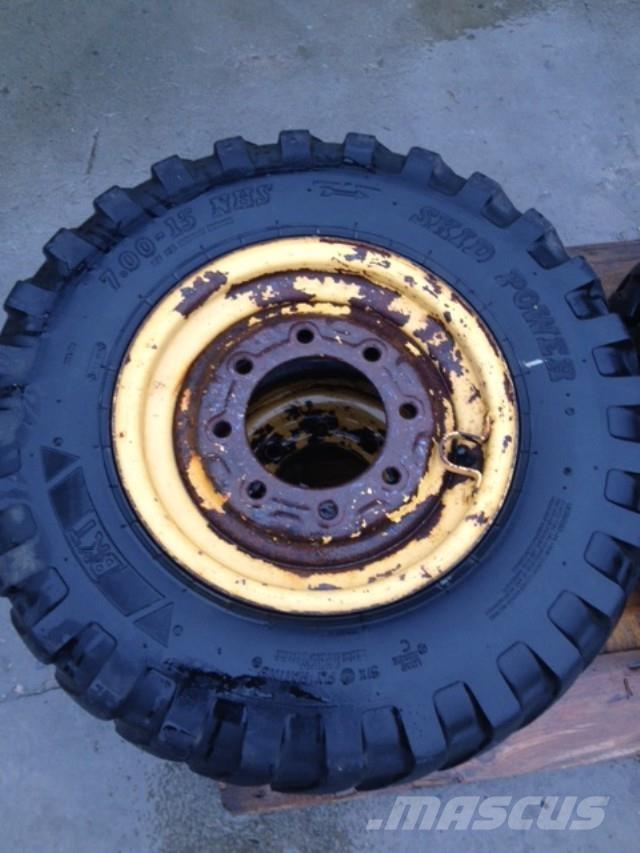  7,50X16 Tyres, wheels and rims