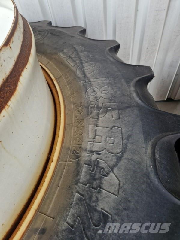 BKT 520/85R42 Tyres, wheels and rims